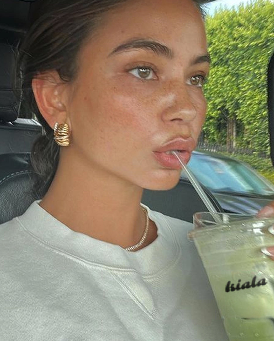 The Clean Girl Aesthetic Meets Clean Nutrition: What Your Skin Actually Needs